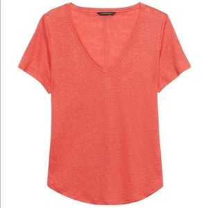 Banana Republic Petite Linen V-Neck Shirt